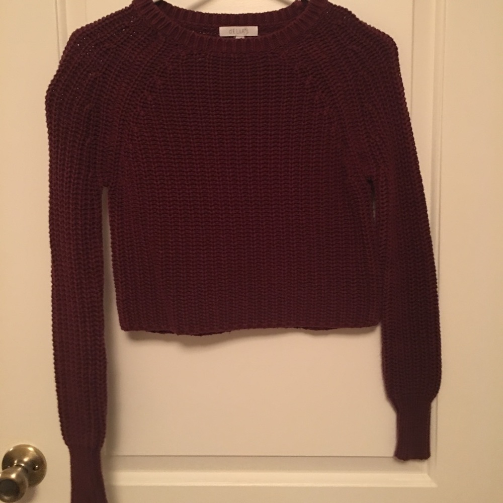 Maroon cropped sweater